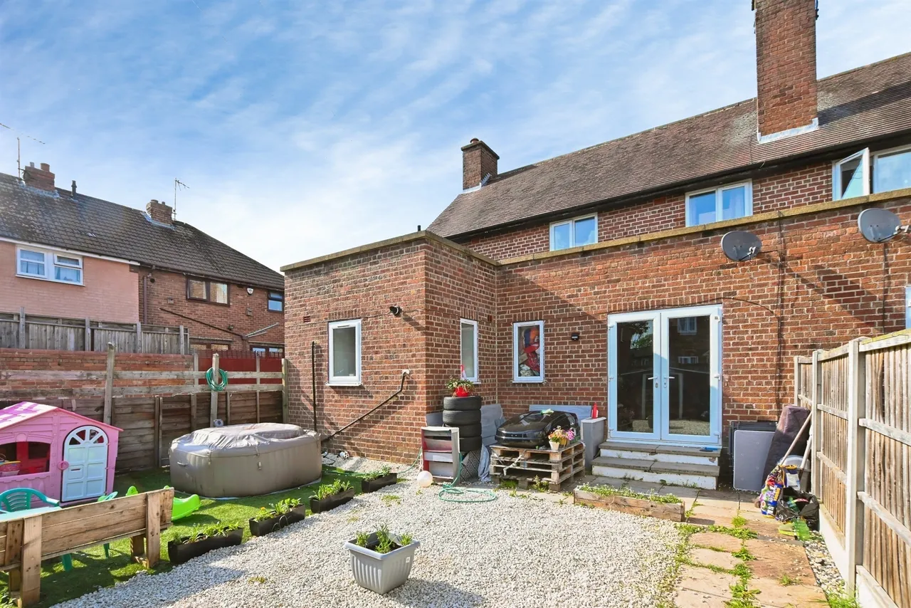 Woodside Place, Clay Cross, S45, photo 18
