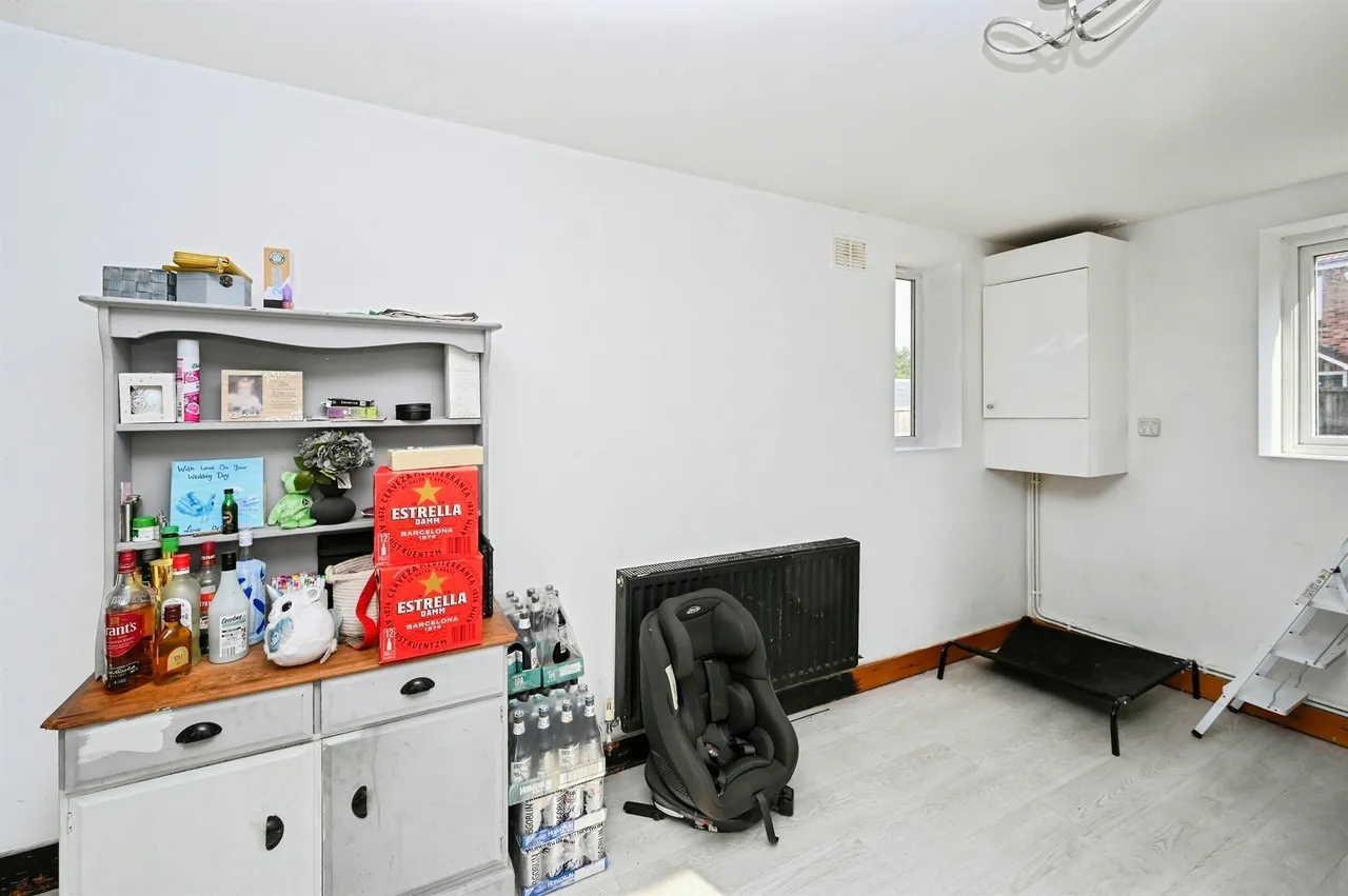 Woodside Place, Clay Cross, S45, photo 6