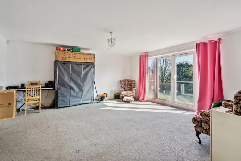Kings Avenue, Greenford, photo 10