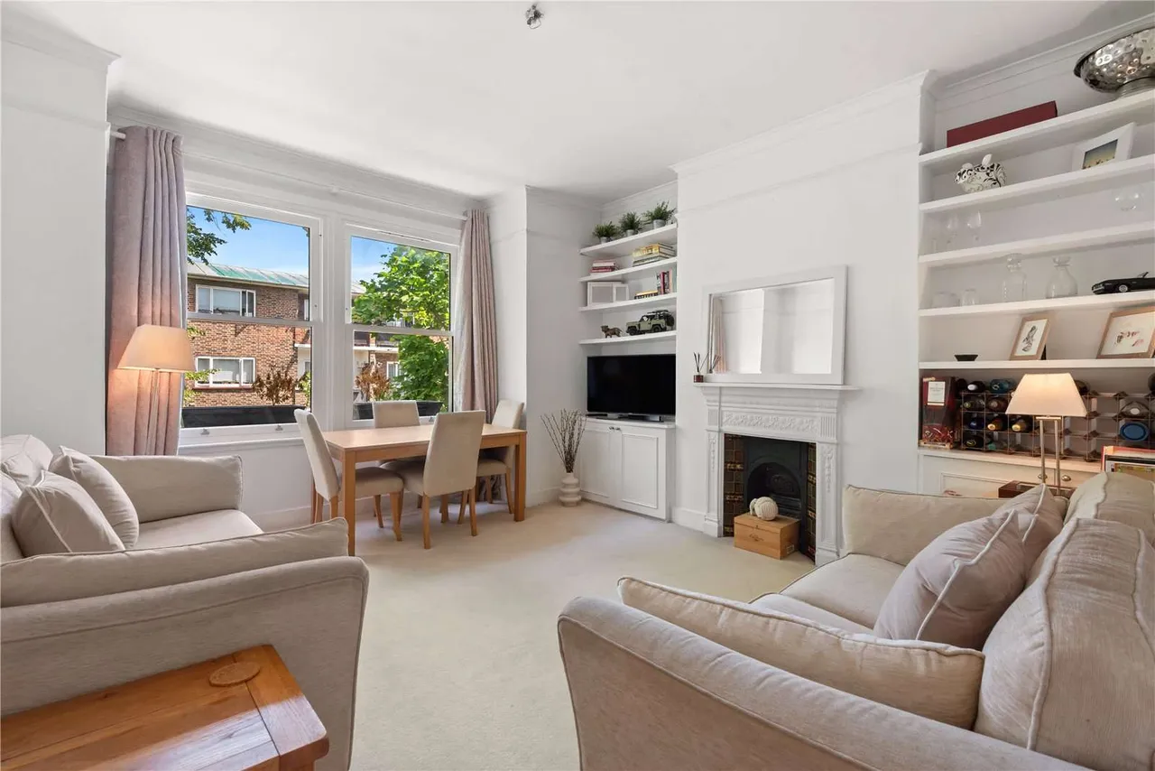 2 bed flat for sale — Lessar Avenue, Lambeth, London, SW4 9HQ