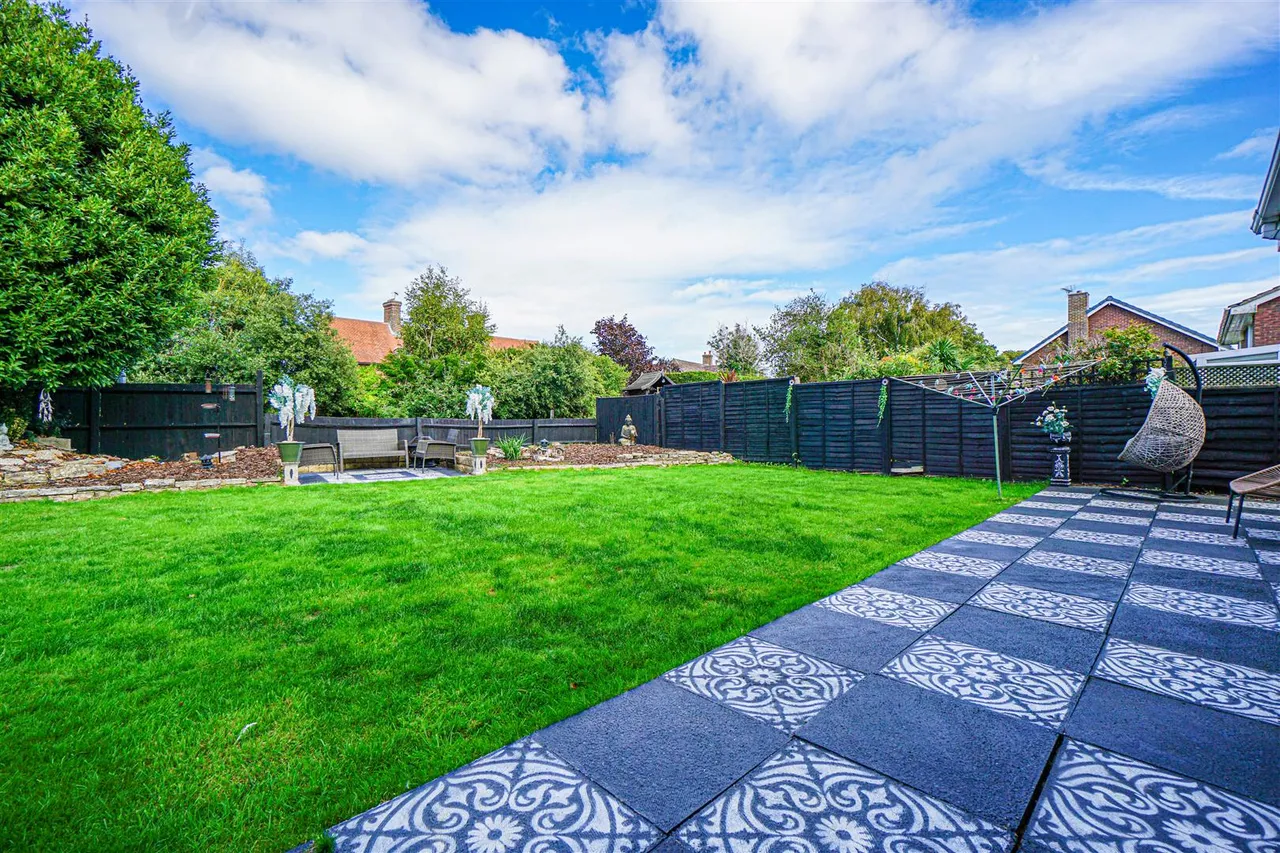 Hawthorn Avenue, Bexhill-On-Sea, photo 26