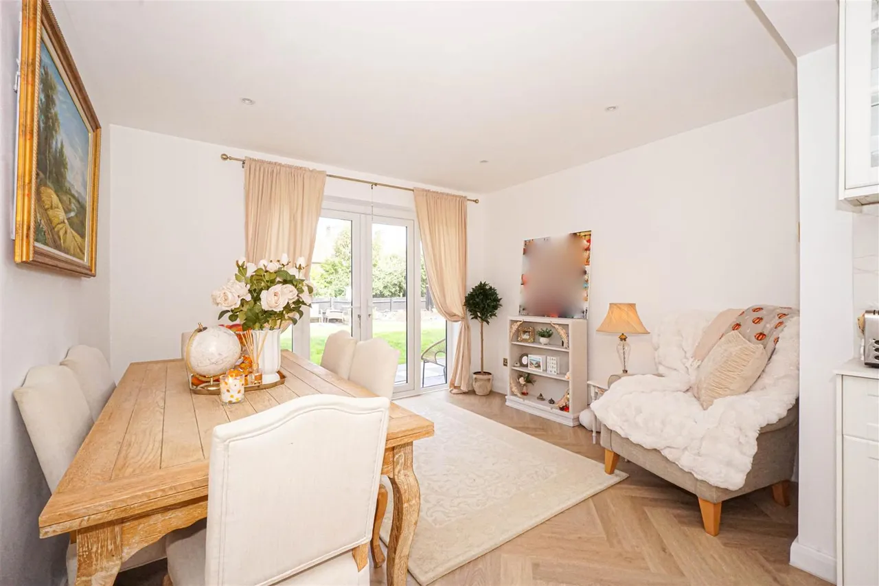 Hawthorn Avenue, Bexhill-On-Sea, photo 5