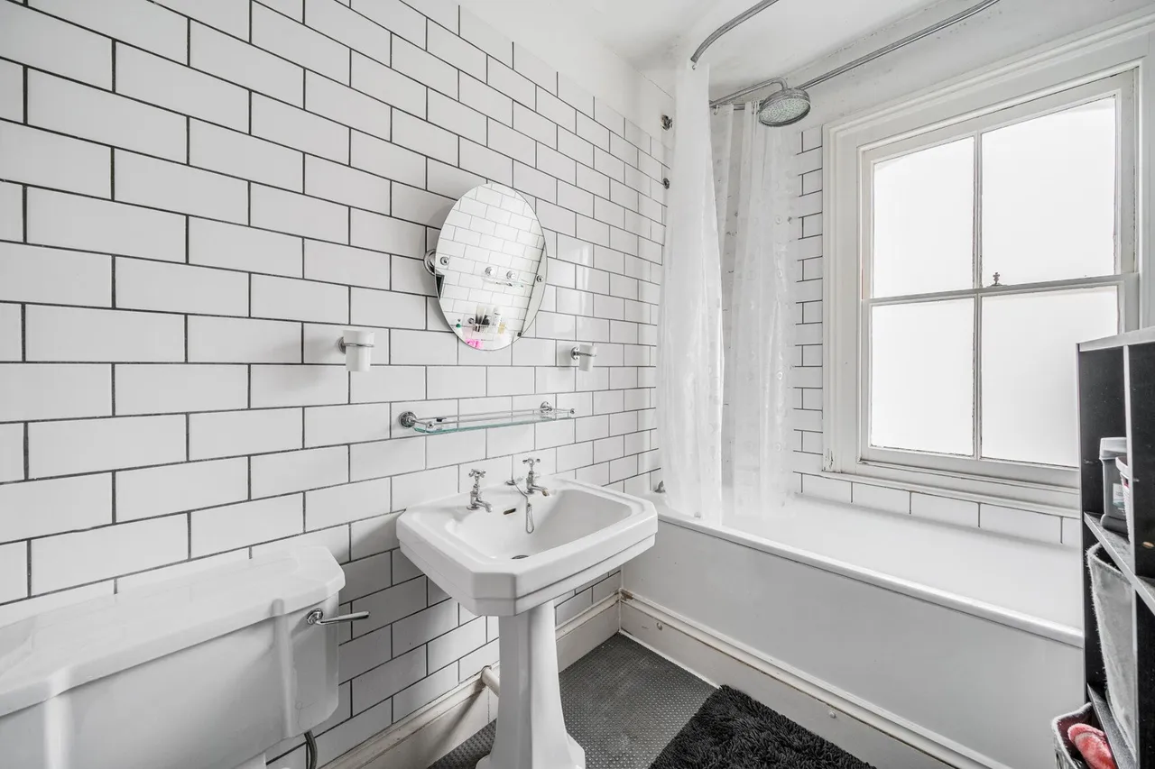 Southvale Road, SE3, photo 13