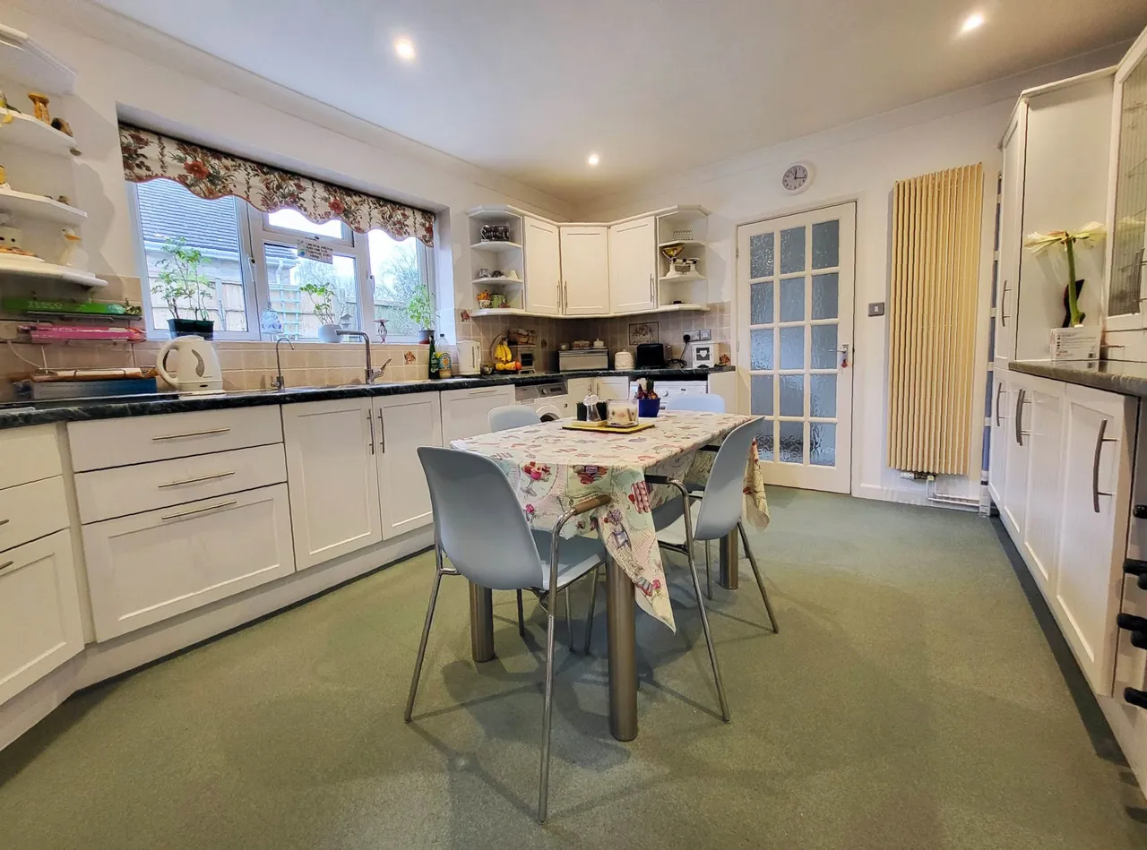 St. Giles Close, Chideock, DT6 6LQ, photo 3