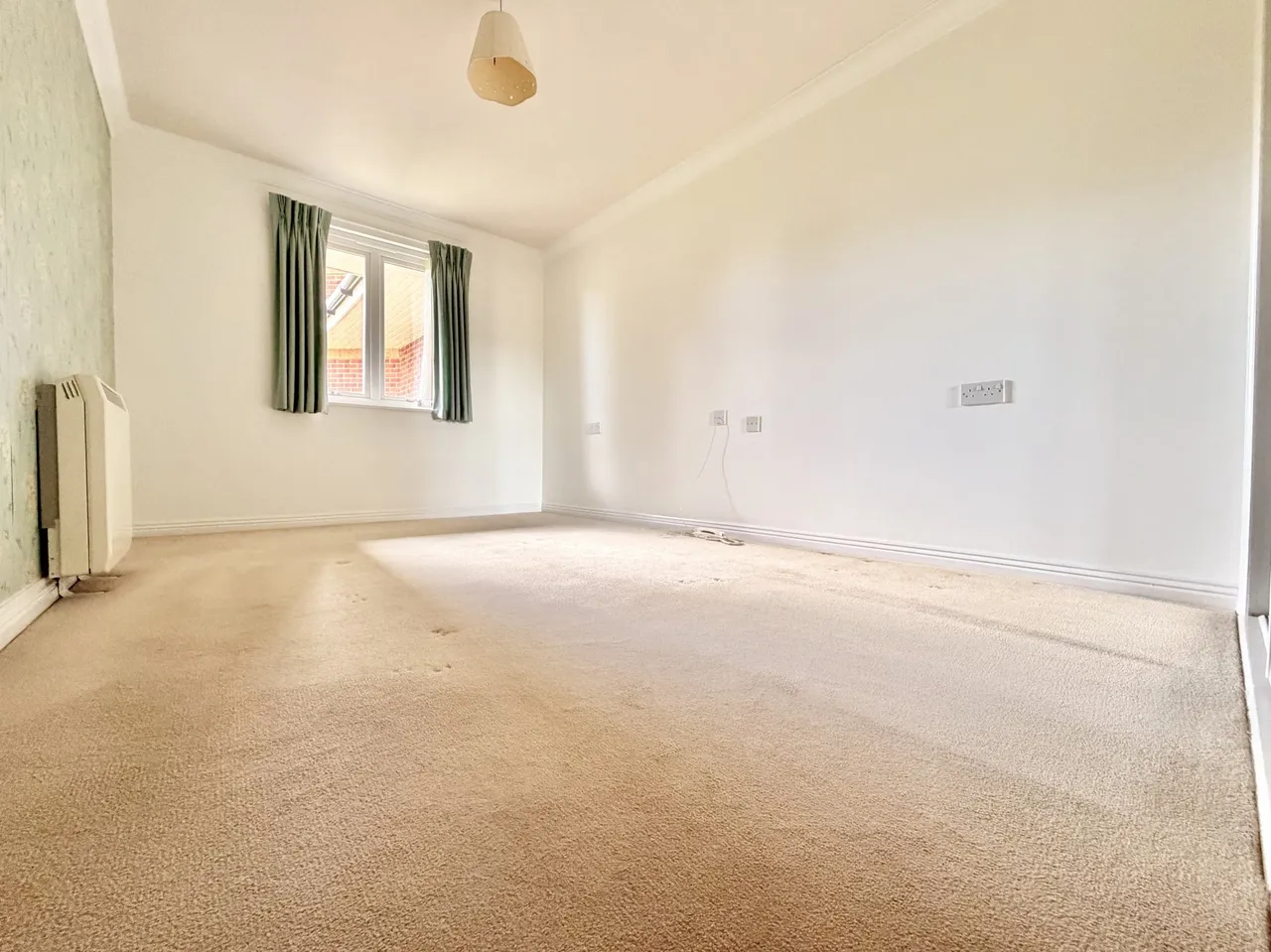 High Street, Portishead, BS20, photo 15