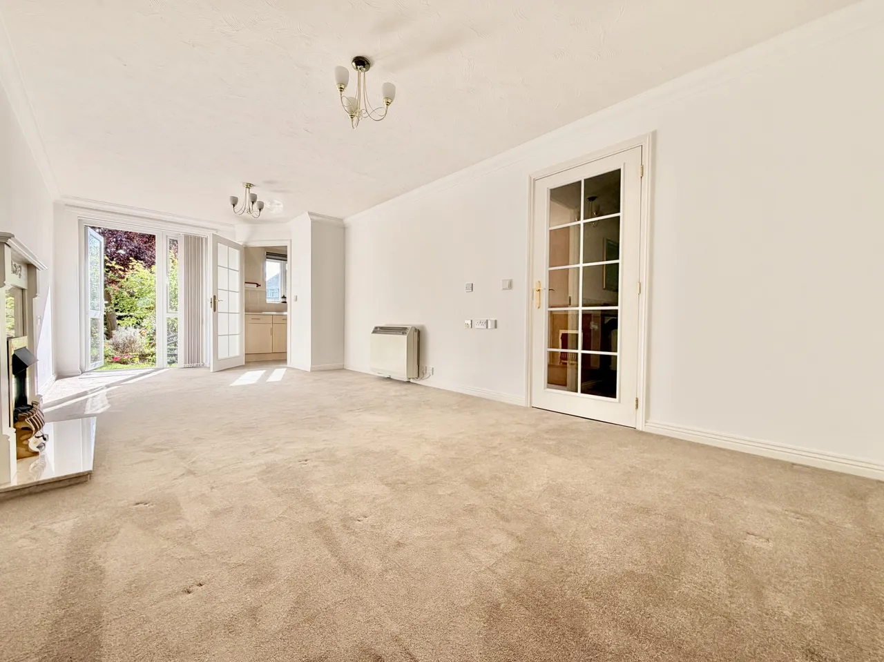High Street, Portishead, BS20, photo 4