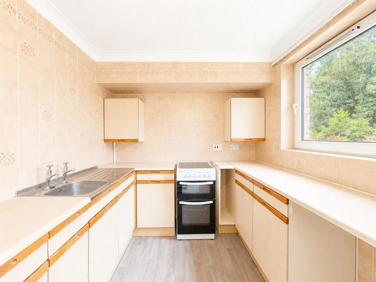Fenwick Road, Giffnock, G46, photo 5