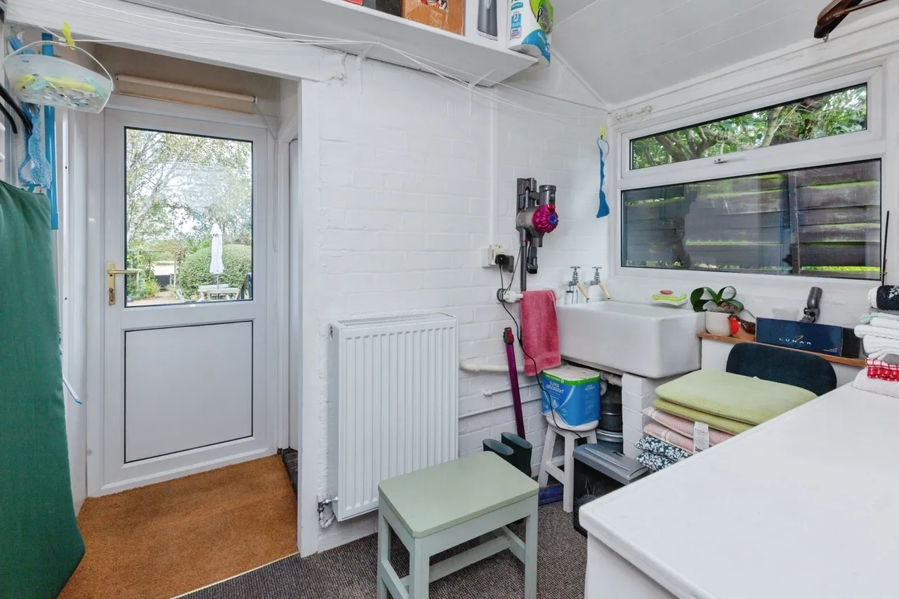 Thurlaston Lane, Croft, LE9, photo 9