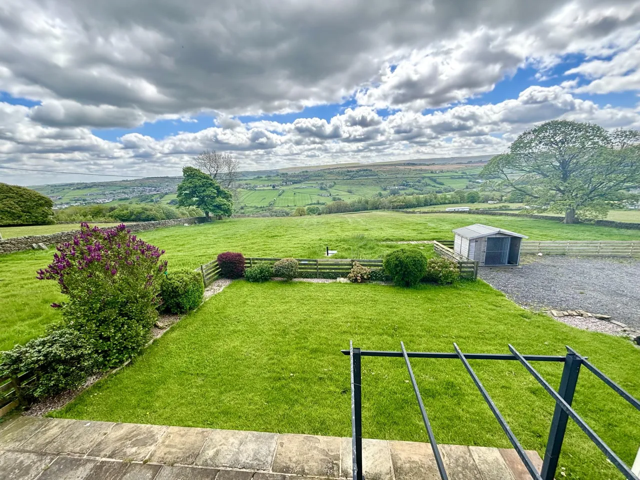 Hob Cote Lane, Oakworth, BD22, photo 2