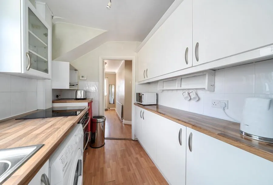 Brookfields Avenue, Mitcham, CR4, photo 3