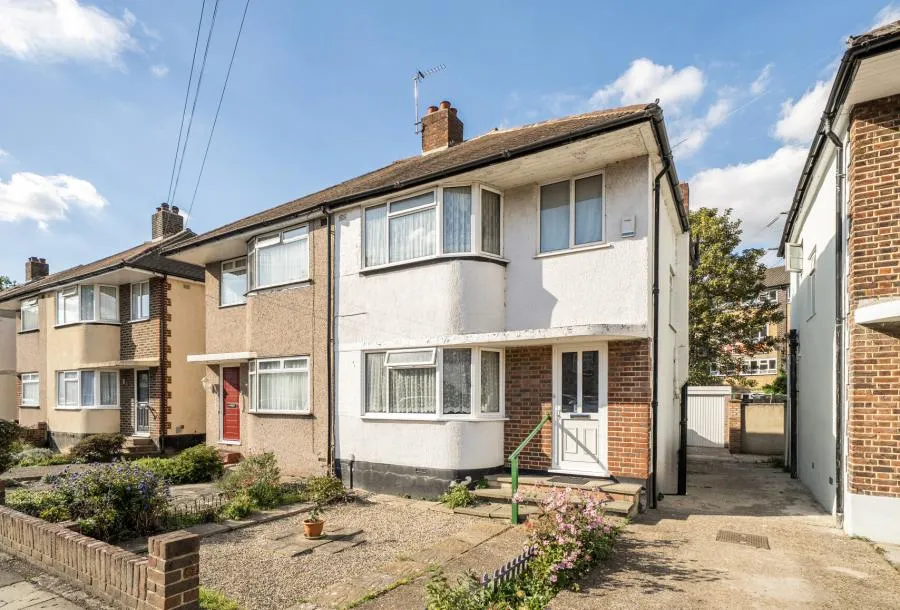 3 bed house for sale, Brookfields Avenue, Mitcham, CR4