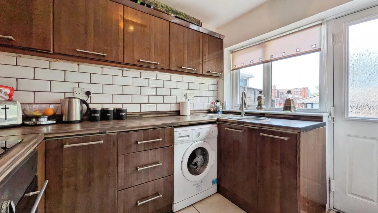 Dunham Street, Lees, OL4, photo 7