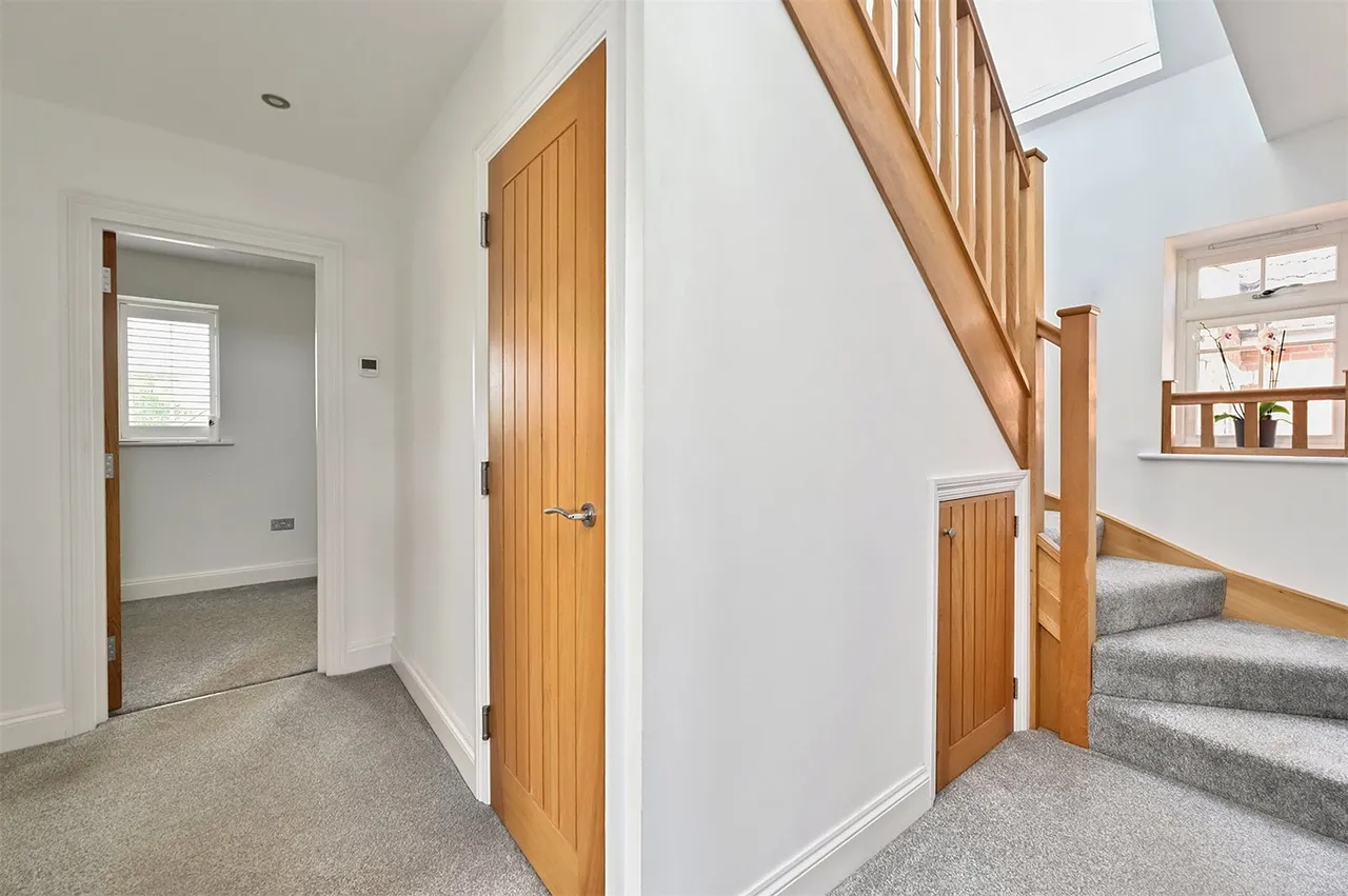 Coleford Bridge Road, Mytchett, Camberley, Surrey, GU16 6DT, photo 18
