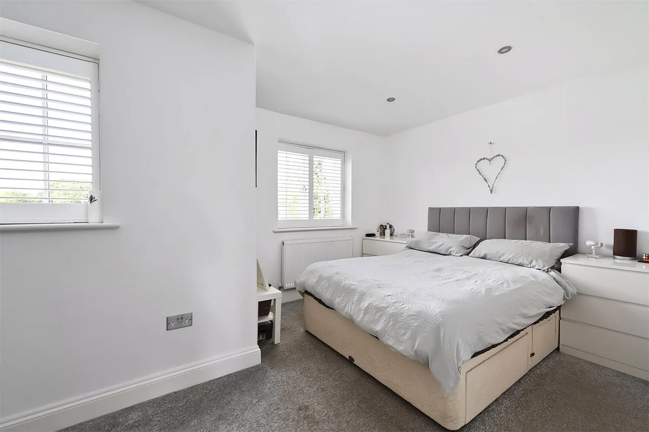 Coleford Bridge Road, Mytchett, Camberley, Surrey, GU16 6DT, photo 19