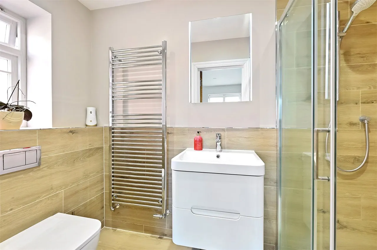 Coleford Bridge Road, Mytchett, Camberley, Surrey, GU16 6DT, photo 20