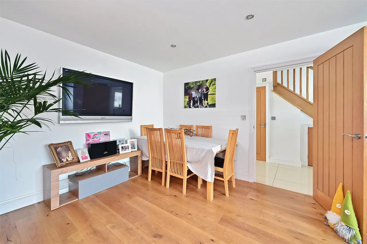 Coleford Bridge Road, Mytchett, Camberley, Surrey, GU16 6DT, photo 21