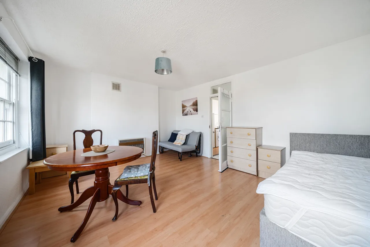 Flat 3, 56 Clapham Road, London, photo 11