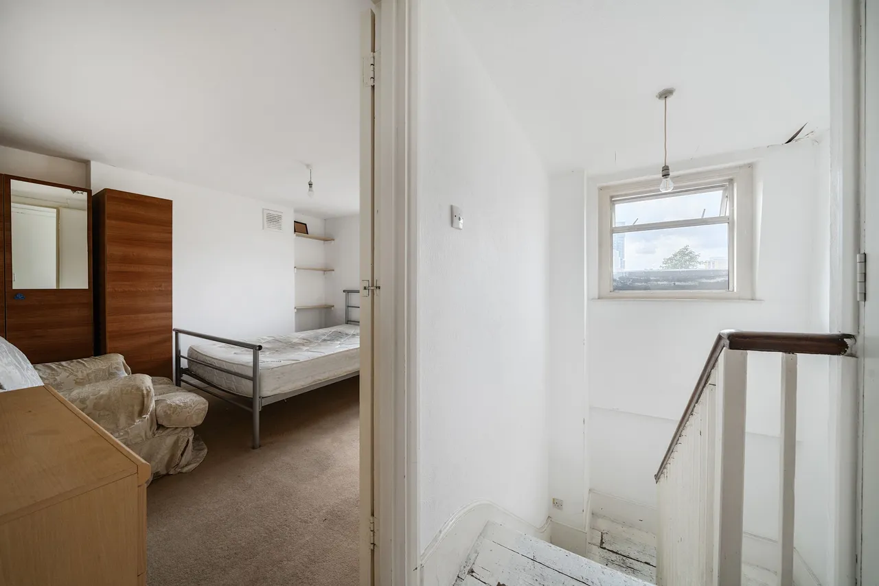 Flat 3, 56 Clapham Road, London, photo 4