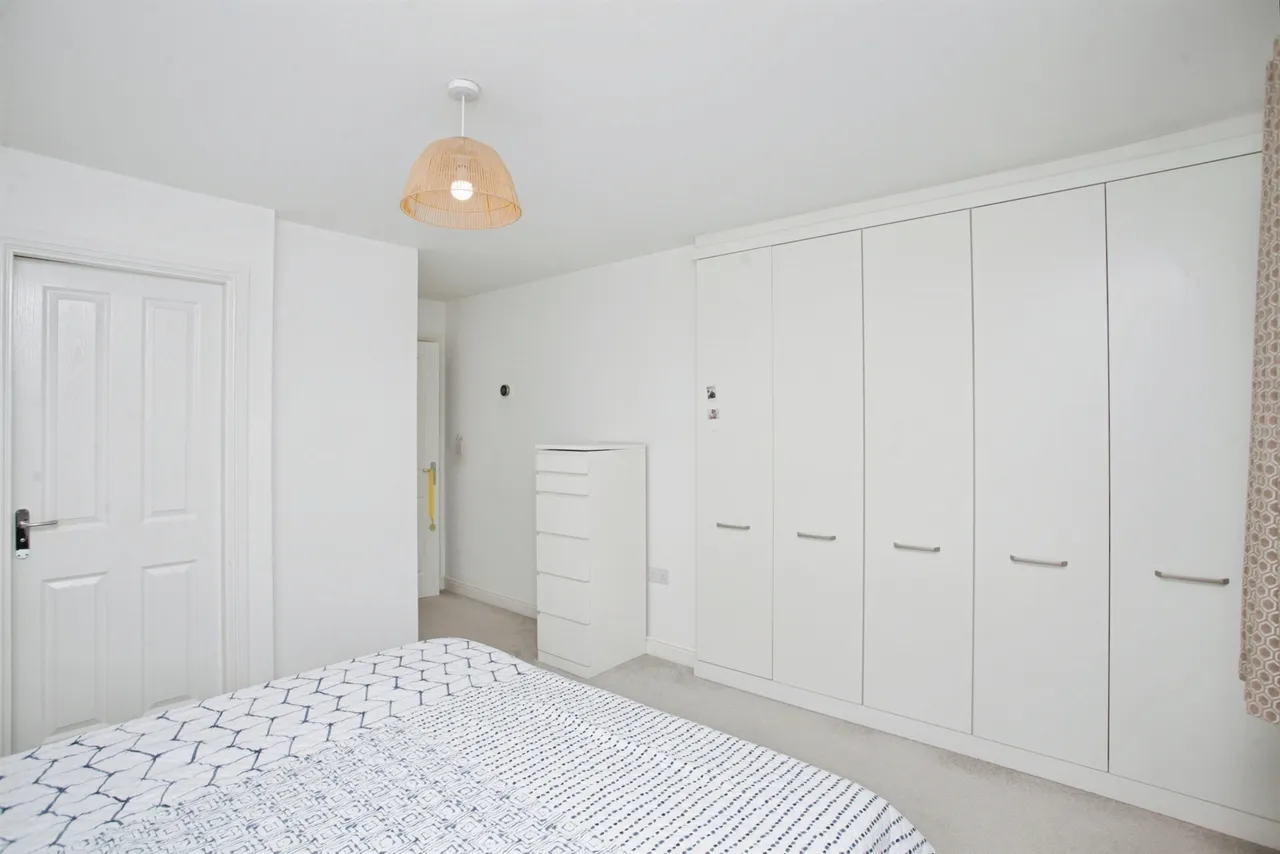 Anthorn Close, Houlton, Rugby, photo 11
