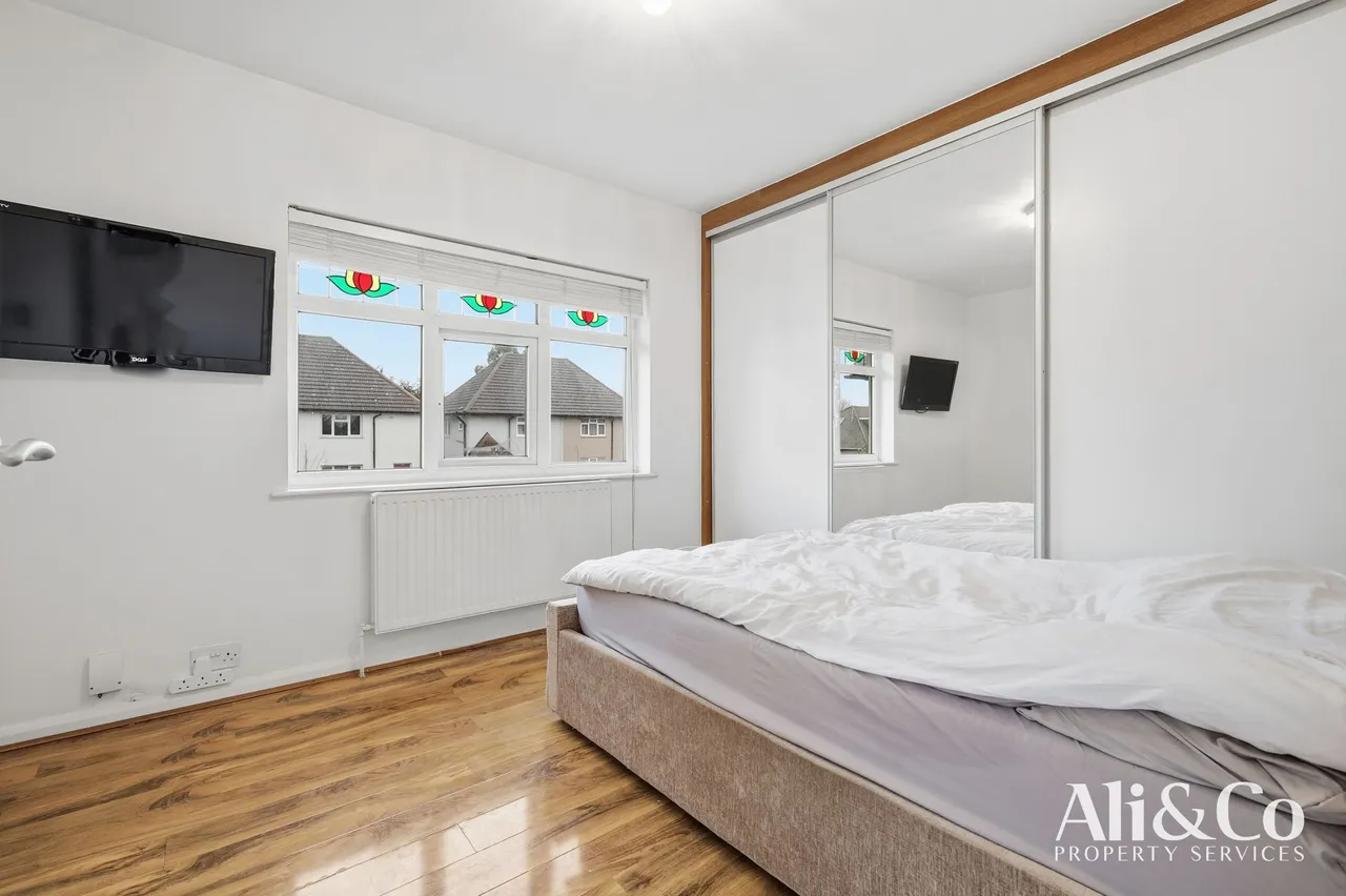 Heathview Road, Grays, Essex, RM16 2RS, photo 16
