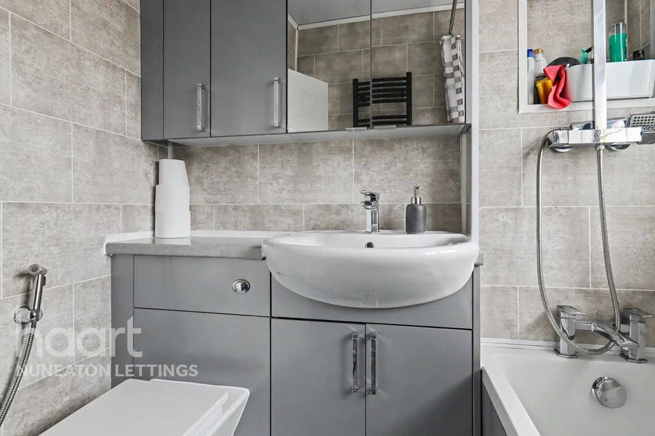 Clement Street, CV11, photo 24