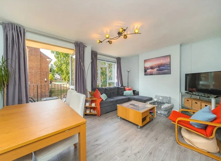 3 bed flat for sale — Whitnell Way, Putney, SW15
