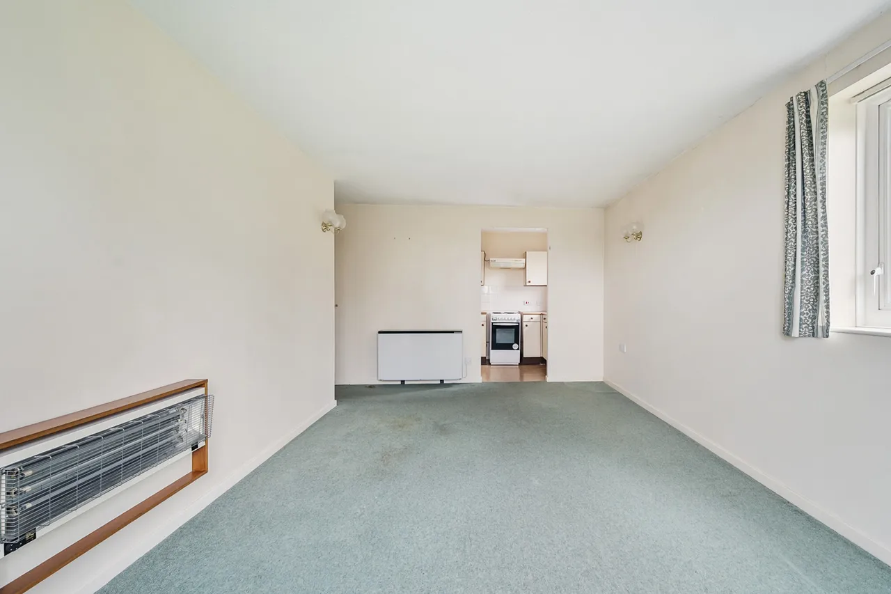 Neal Close, HA6, photo 12