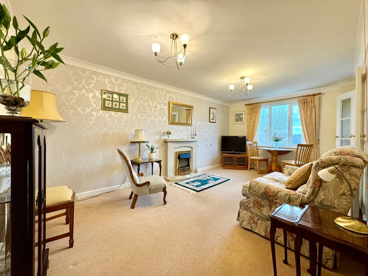 Swan Lane, Dove Court, SN7, photo 2