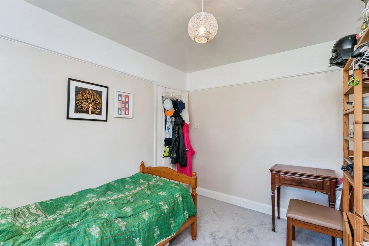 Pine Grove, Chester, CH2, photo 10