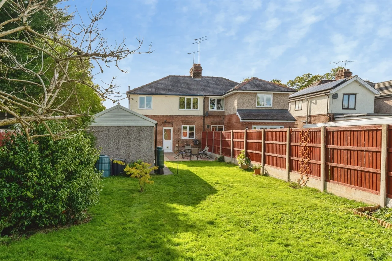Pine Grove, Chester, CH2, photo 15
