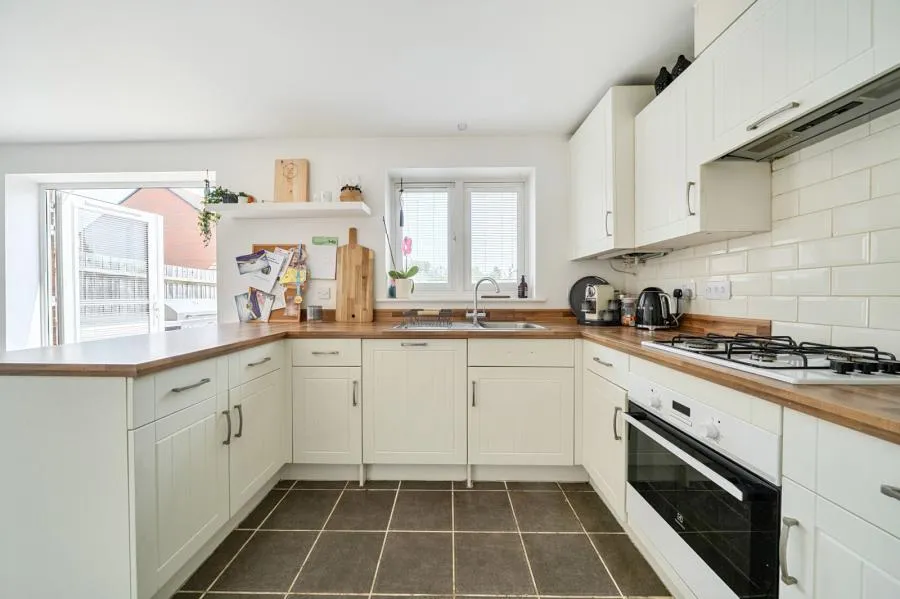 The Hawthorns, Sutton Courtenay, OX14, photo 4