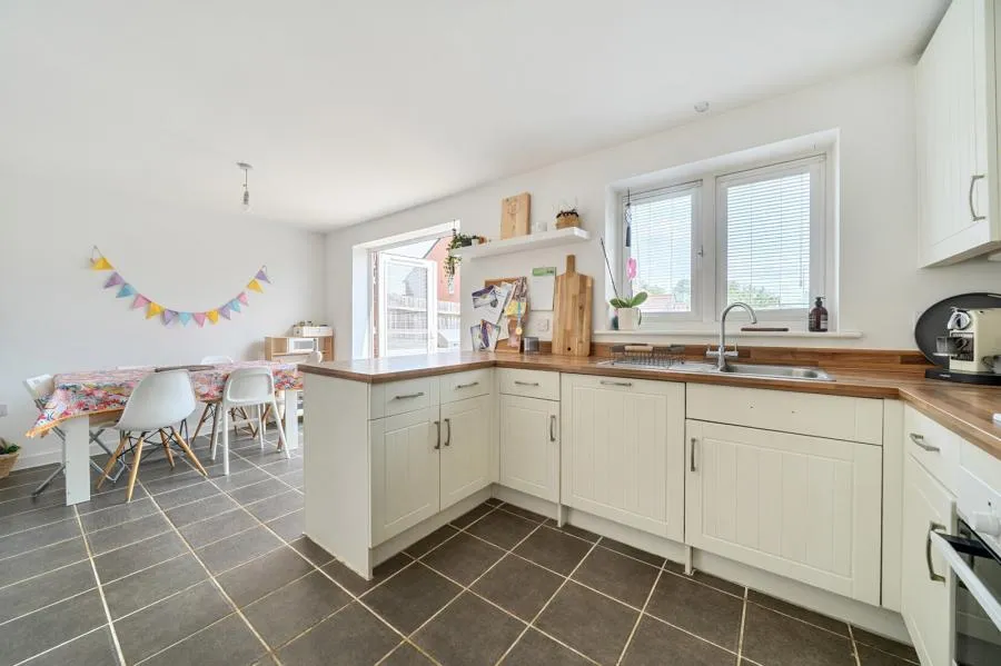 The Hawthorns, Sutton Courtenay, OX14, photo 2