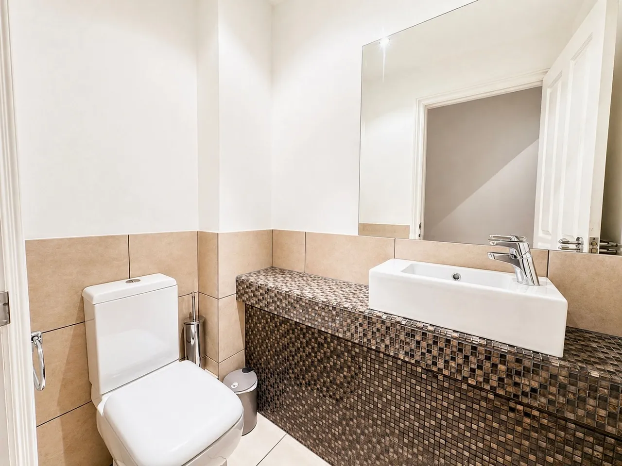 Warwick Drive, Hale, WA15, photo 14