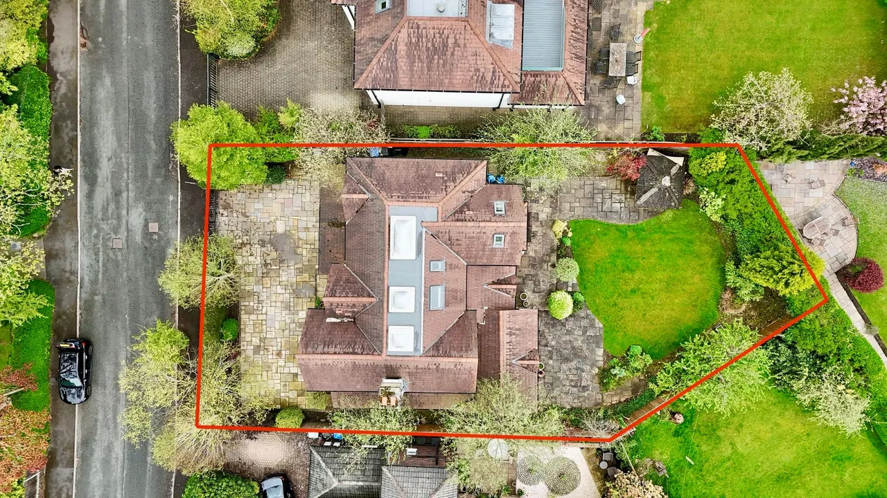 Warwick Drive, Hale, WA15, photo 28