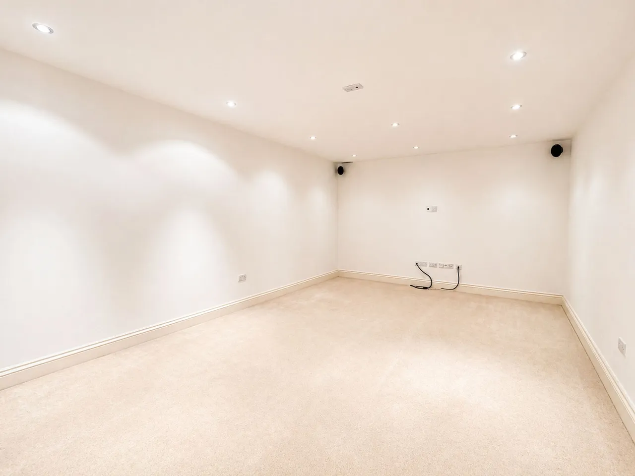 Warwick Drive, Hale, WA15, photo 11