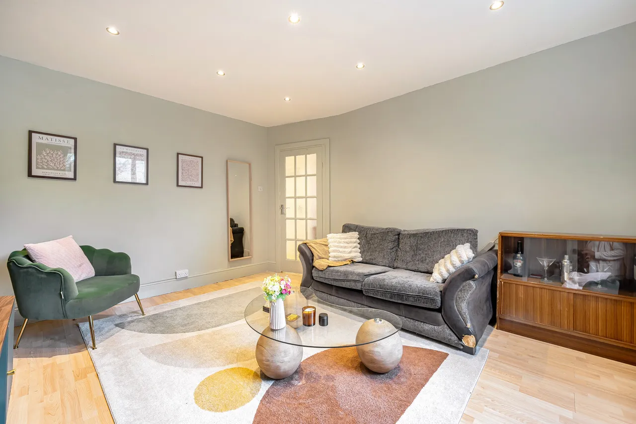 Imperial Close, Harrow, HA2, photo 10