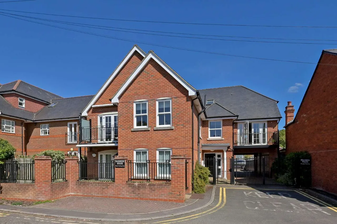2 bed flat to rent — Klondyke, Marlow, Buckinghamshire, SL7 2FE