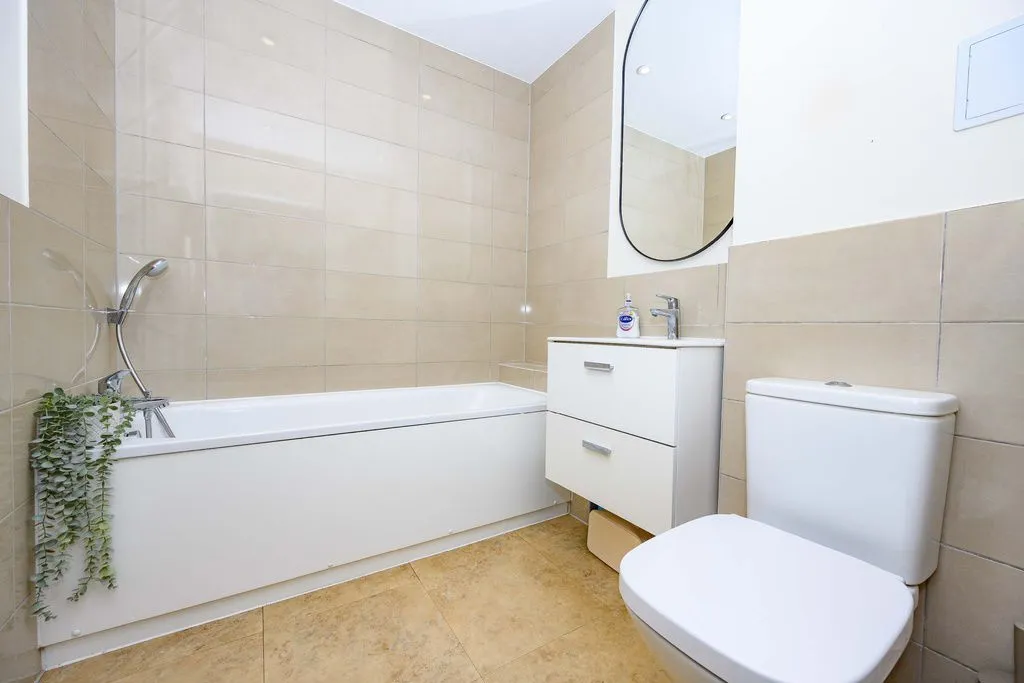 Bessemer Road, Welwyn Garden City AL7 1GJ, photo 7