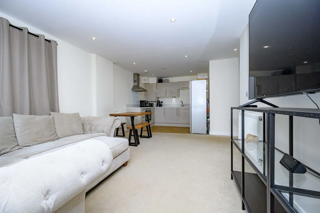 Bessemer Road, Welwyn Garden City AL7 1GJ, photo 13