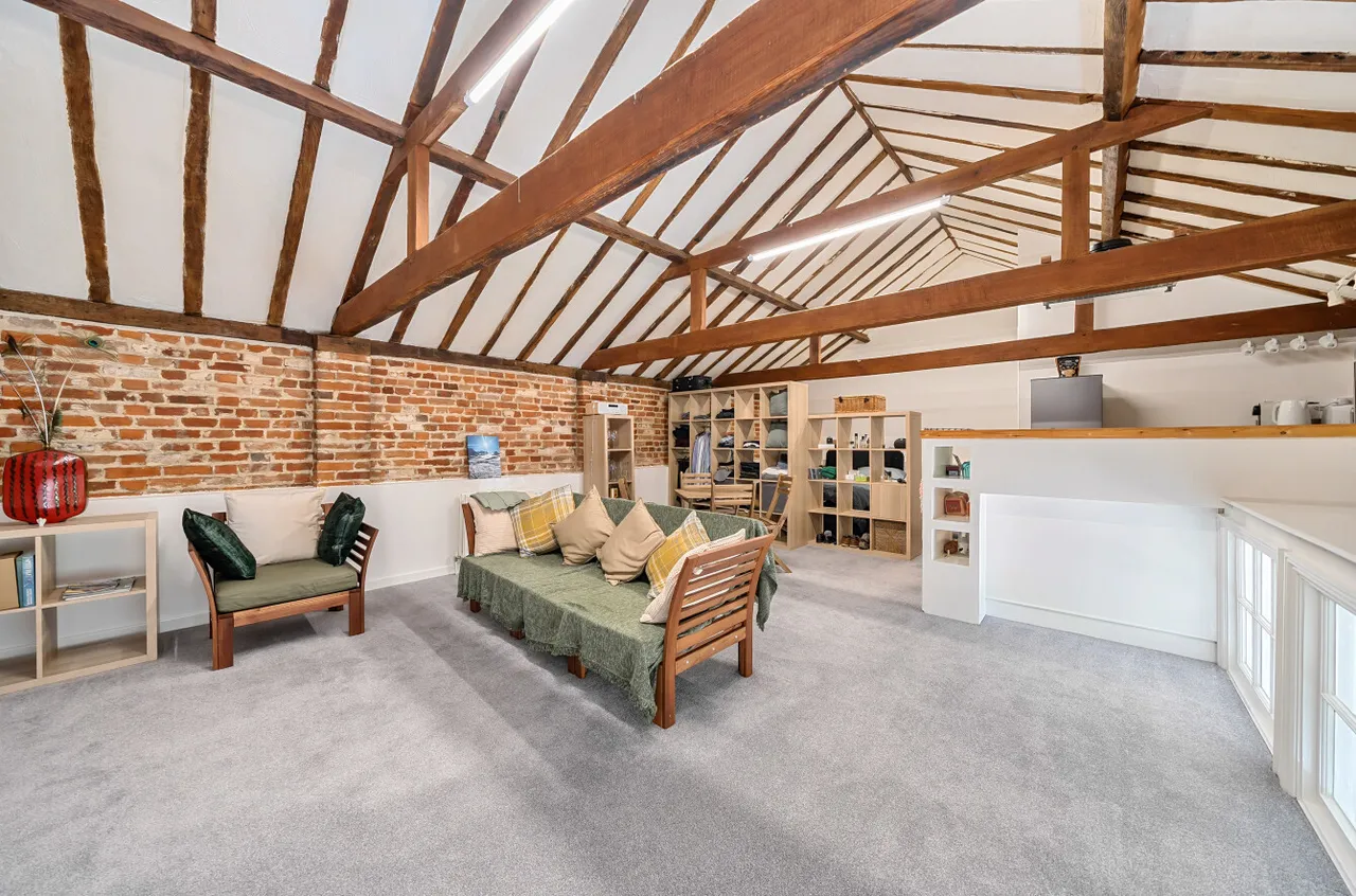Farnham Road, Farnham, GU10, photo 10