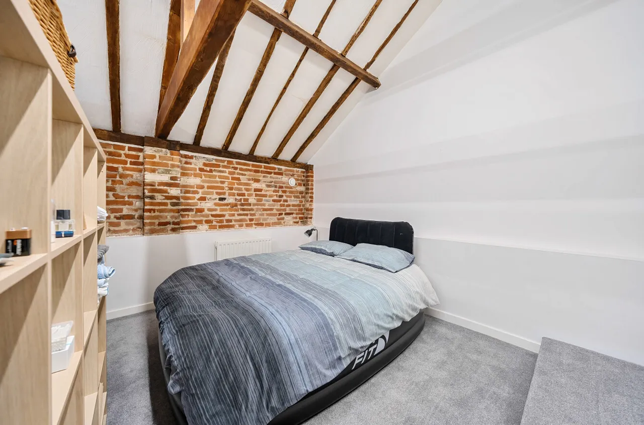 Farnham Road, Farnham, GU10, photo 4