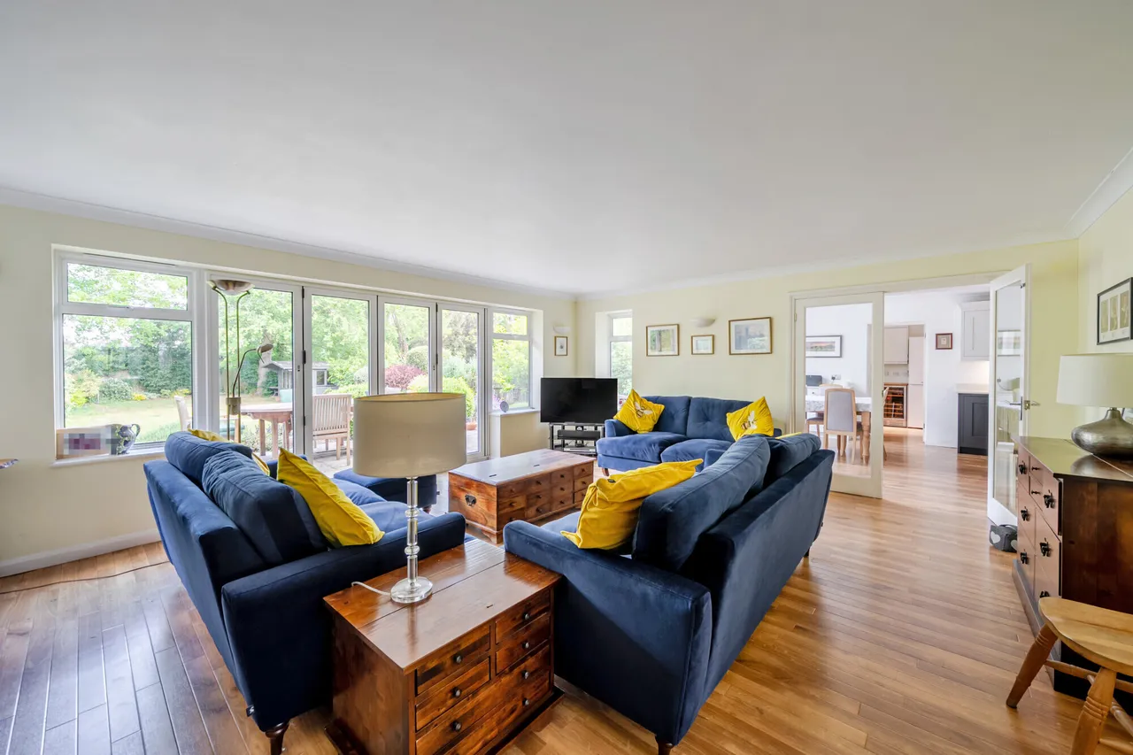 The Green, Epsom, KT17, photo 2