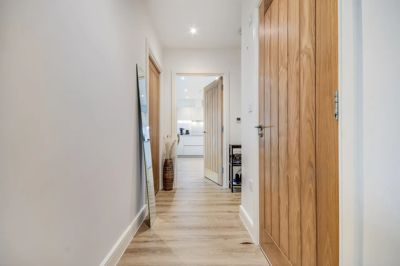 Flat 7, 56 Railway Street, Chelmsford, Essex, CM1 1QS, photo 5