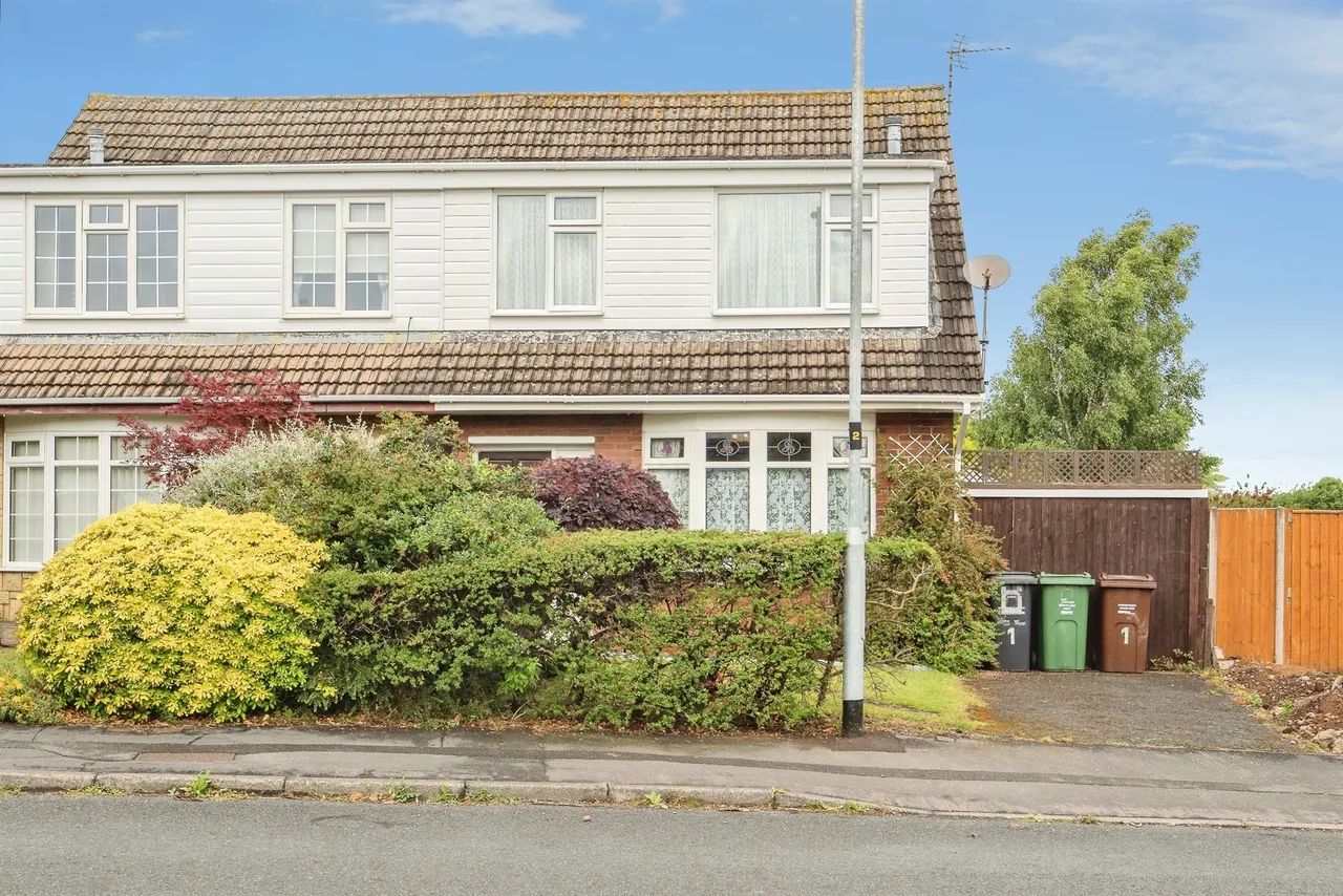 3 bed house for sale — Conway Drive, Shepshed, Loughborough