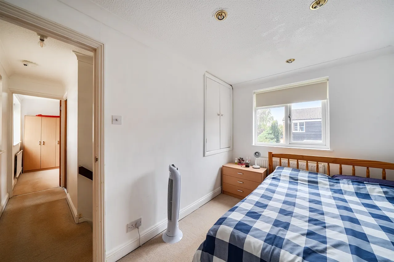 Lillibrooke Crescent, Maidenhead, photo 8