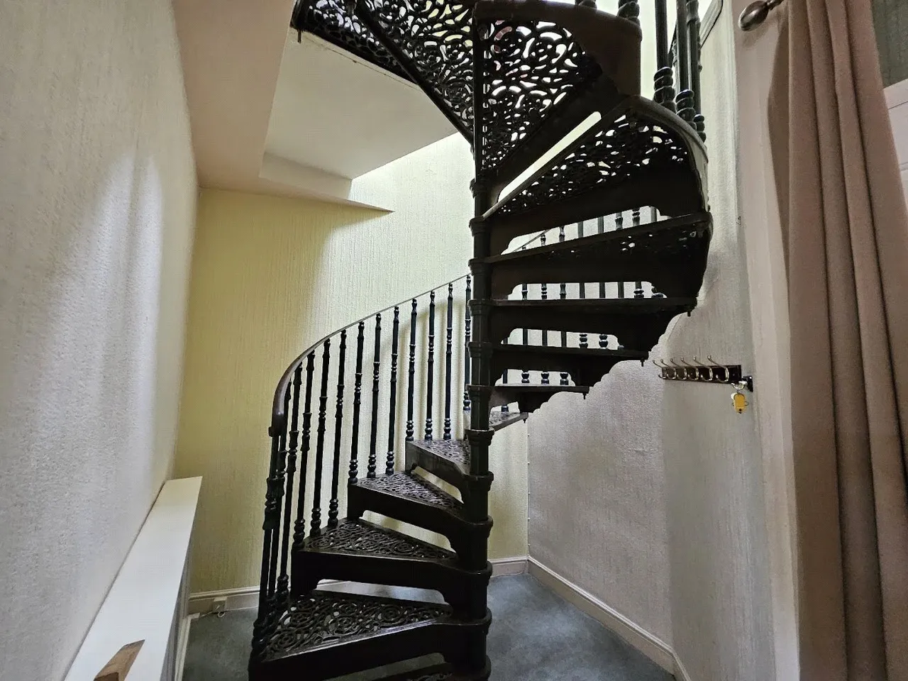 Hall Bank, BUXTON, Derbyshire, SK17, photo 5