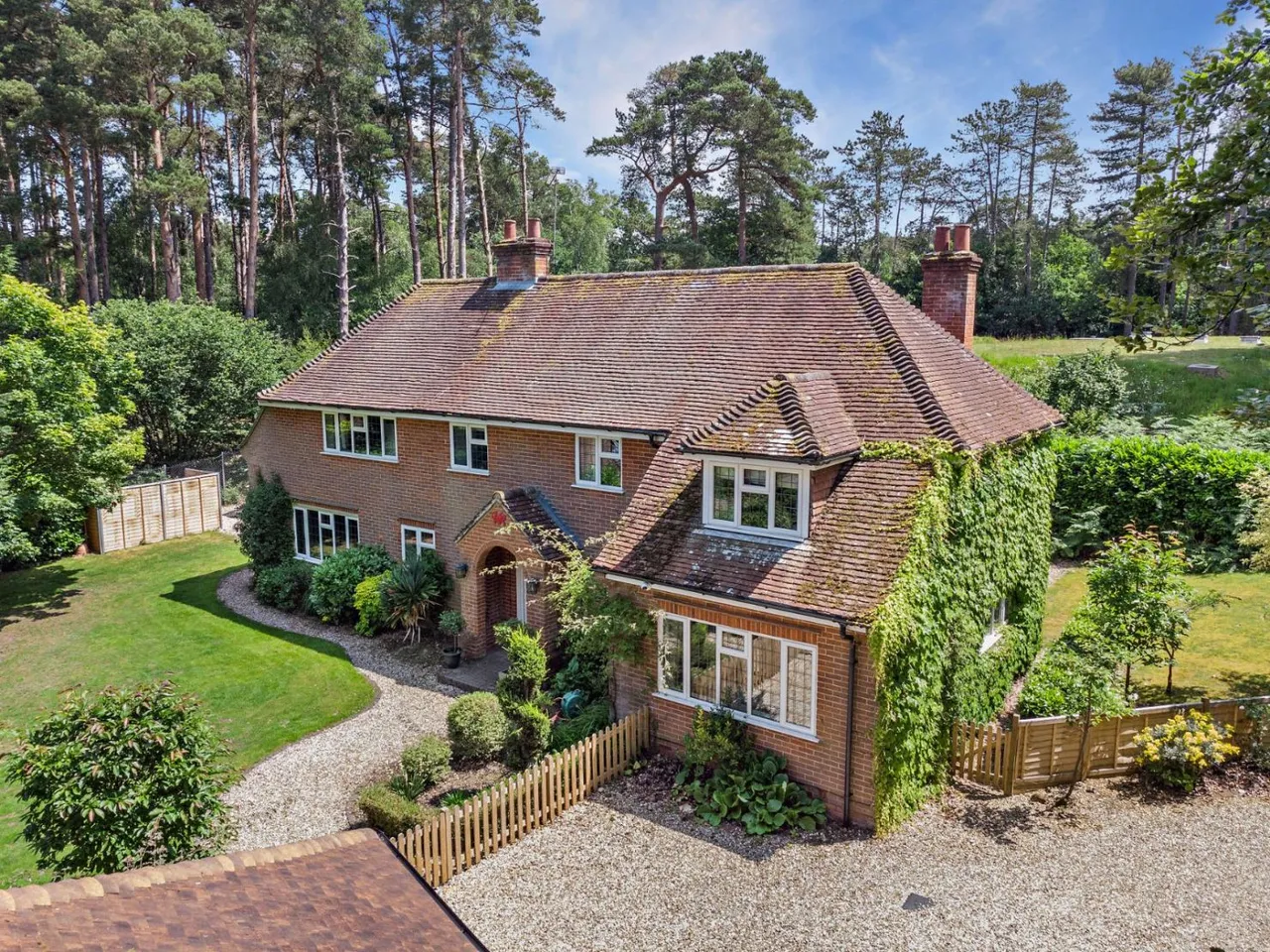 5 bed house for sale, Red Shute Hill, Hermitage, RG18