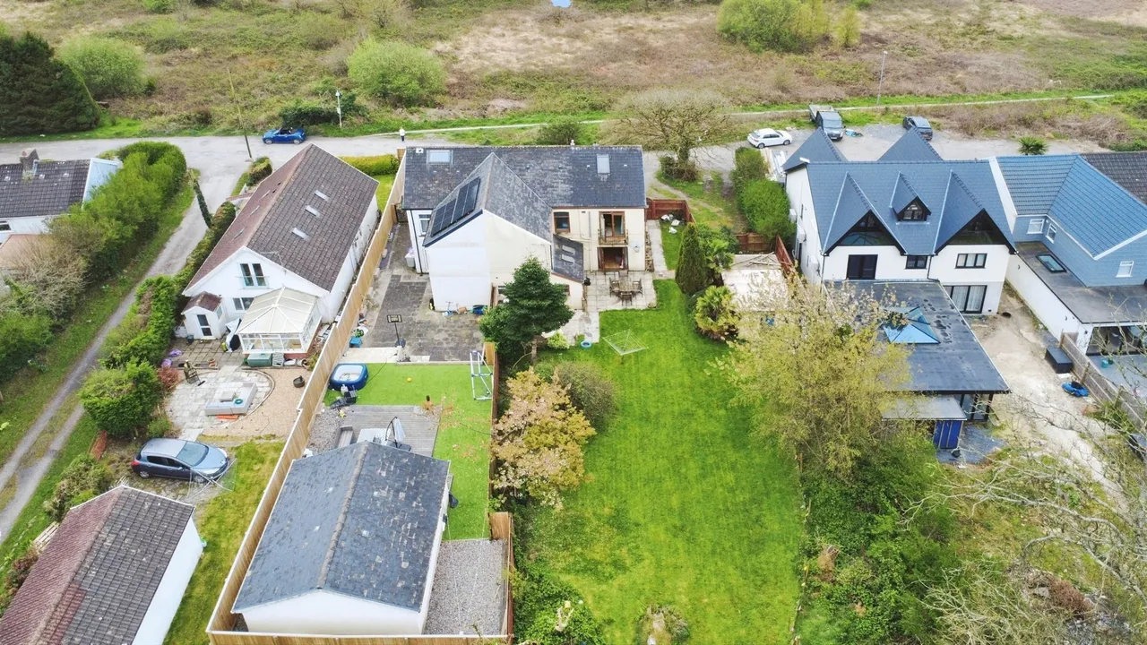 Mynydd Bach Y Glo Swansea, SA5, photo 26