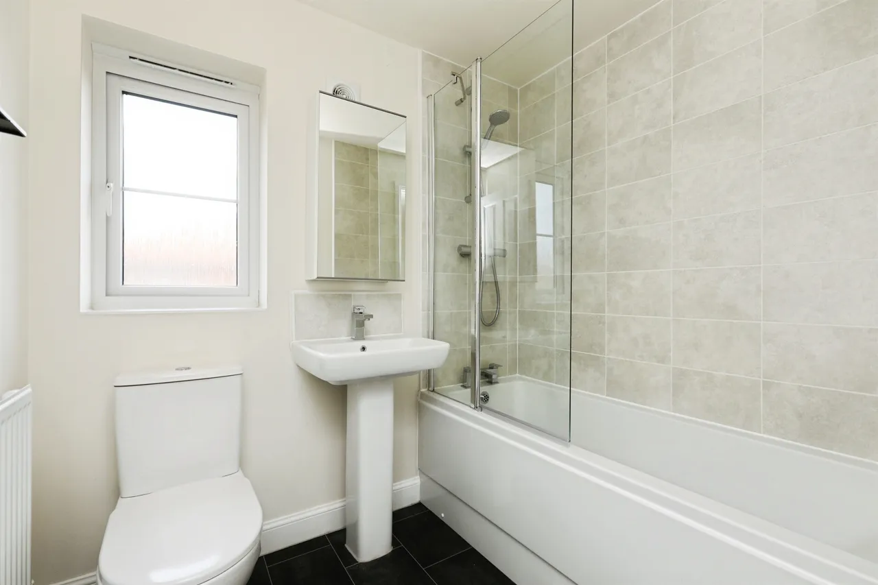 Farleigh Drive, Harworth, Doncaster, photo 10