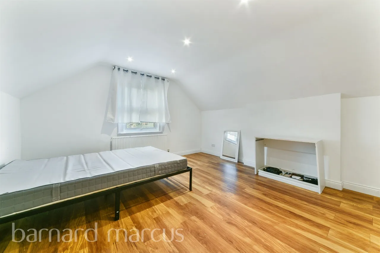 Birdhurst Rise, South Croydon, photo 9